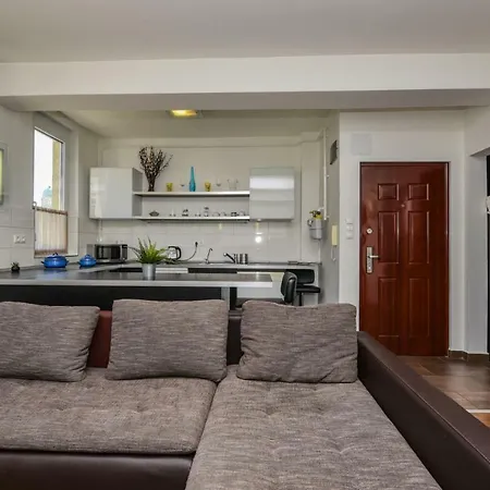 Apartment Castle With Panoramic Balcony