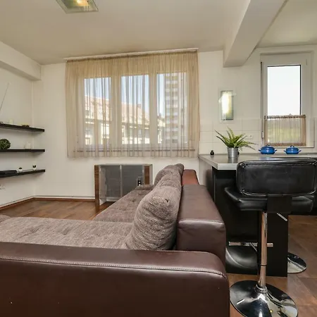 Castle With Panoramic Balcony بودابست